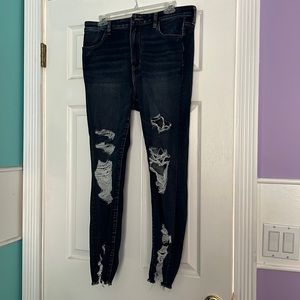 American Eagle Super Stretch Ripped Skinny Jeans Size 14
